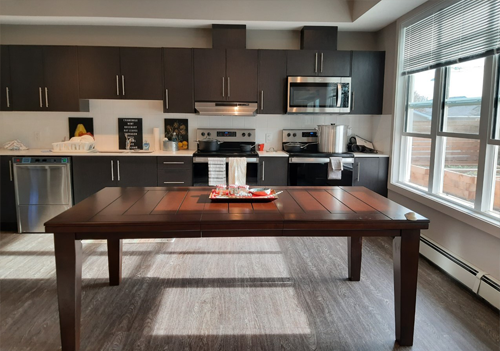 Large modern kitchen.