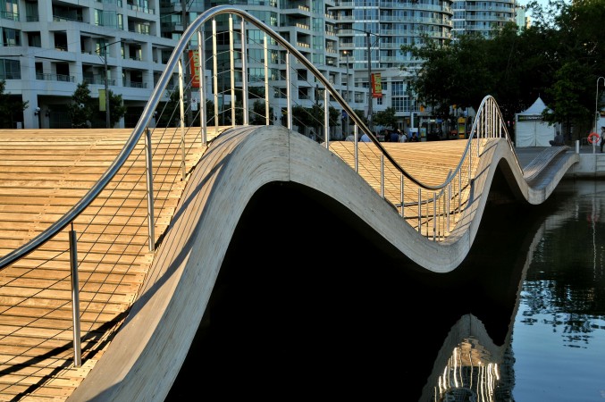 Simcoe Wave Deck